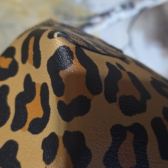 Coach Leopard Print Tote and Wristlet Set - Picture 5 of 7